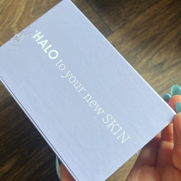 Halo Exfoliator - Picture 3 of 3